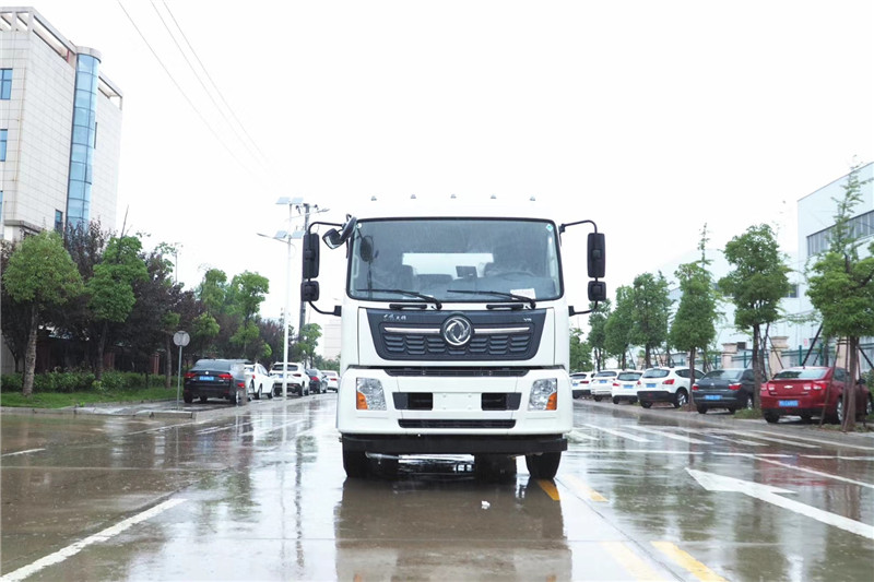 東風(fēng)天龍后八輪20噸噴霧車，國六綠化噴灑車